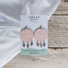 Load image into Gallery viewer, Sun and moon disc