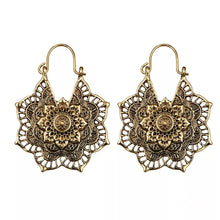 Load image into Gallery viewer, Antique Gypsy Earring